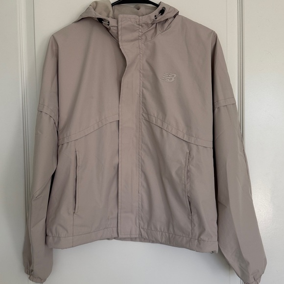 New Balance Light Taupe-Beige Windbreaker Size XS Relaxed Fit - Picture 4 of 11